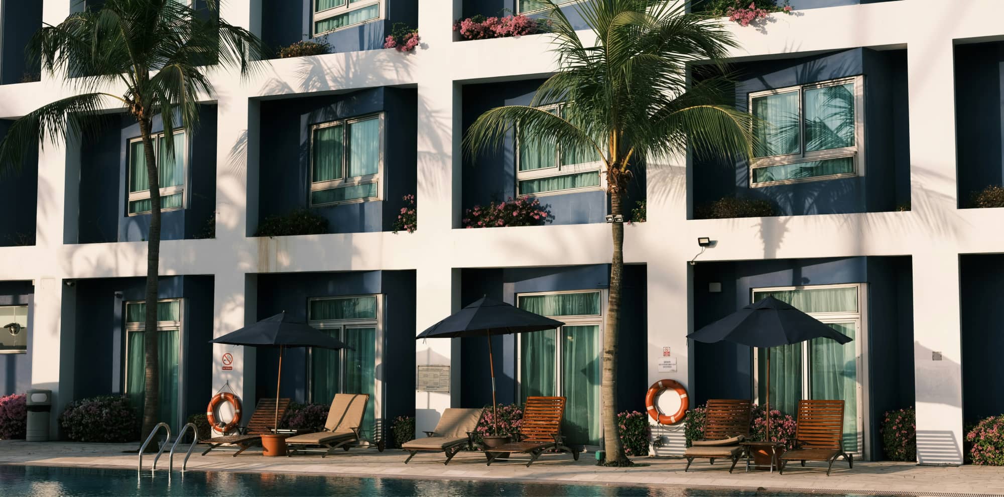 For Hotels - Revyoos